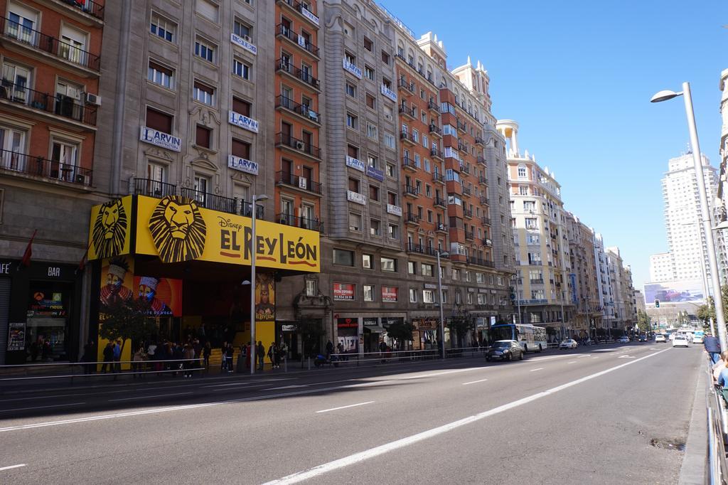Muchomadrid Hostel Bagian luar foto