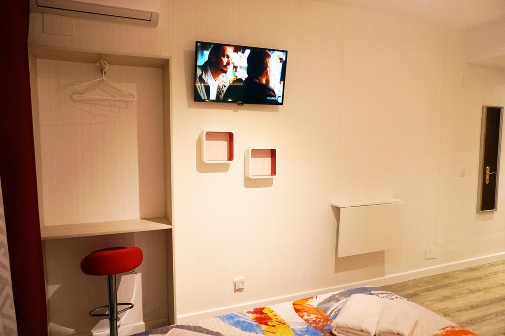 Muchomadrid Hostel Bagian luar foto